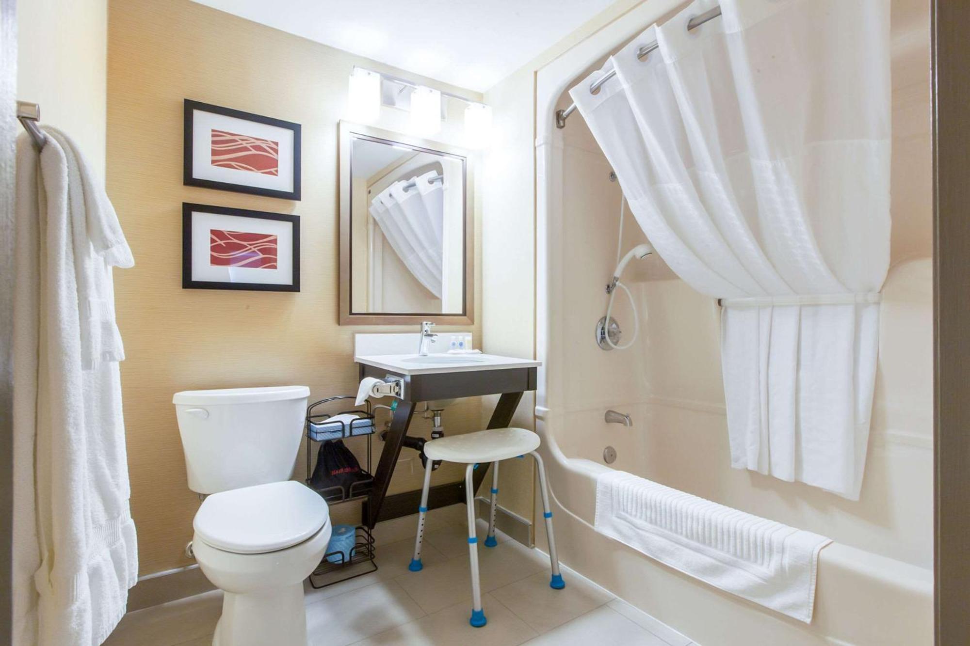 Comfort Inn Chatham-Kent Dış mekan fotoğraf